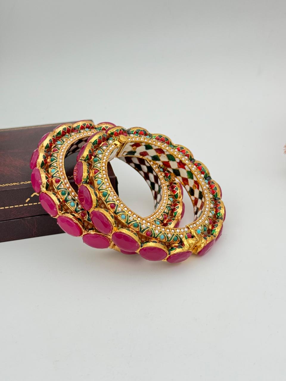 Rajvanshi Meenakari Bangle